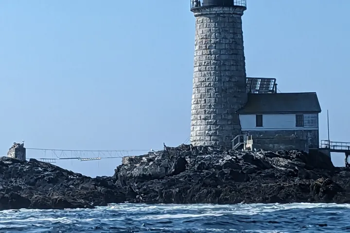 Lighthouse boat tour