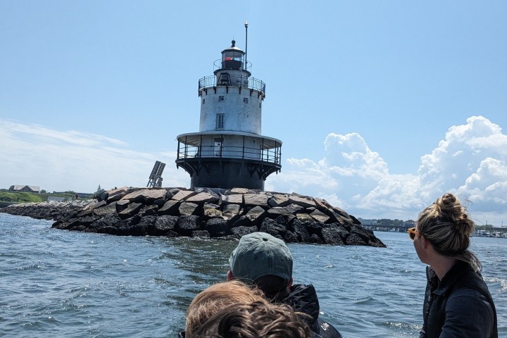 Lighthouse boat tour